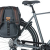 Basil Miles de láminas mochila para bicicletas - mochila negra impermeable para hombres y mujeres, 17 litros de contenido