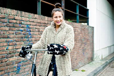 Wobs handmof stars black white