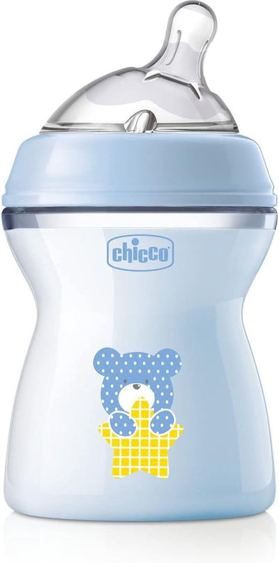 Biberon Chicco Natural Feeling Anticolico, 2 mesi + 250 ml, biberon con ventosa in silicone morbido e flessibile, adatto per allattamento misto, flusso medio, colore azzurro 2+ mt
