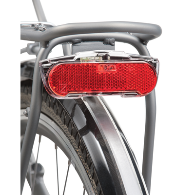 Fanale posteriore Axa LED slim stabile abbinato al portapacchi posteriore. sottile stabile 80 mm