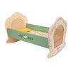 Culla per bambole in legno vintage del mondo classico