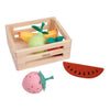 Cajón de madera del mundo clásico con fruta.