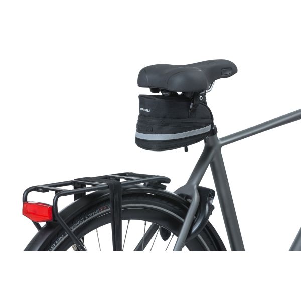 Basil Mada Saddle Bag - compatto, nero, 1L, velcro, accessorio per biciclette