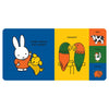 Miffy se ve en la casa central del libro