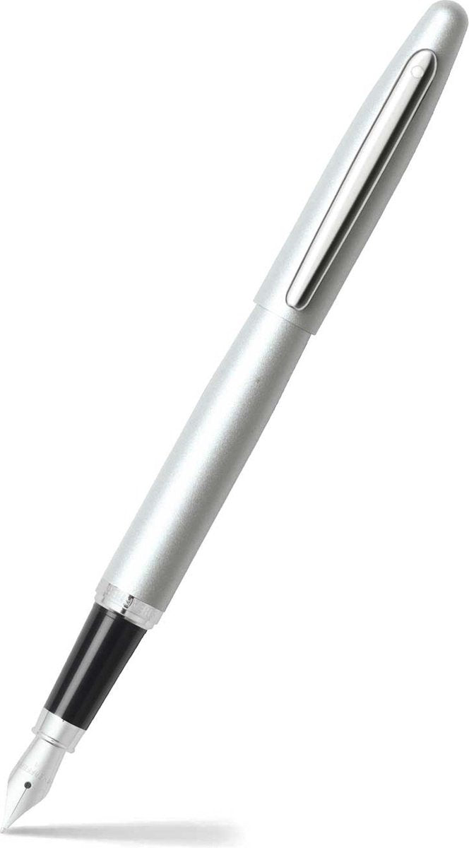 Pluma estilográfica Sheaffer - vfm - negro y plateado con cromo - punta m - color de escritura negro - sf-e0940053