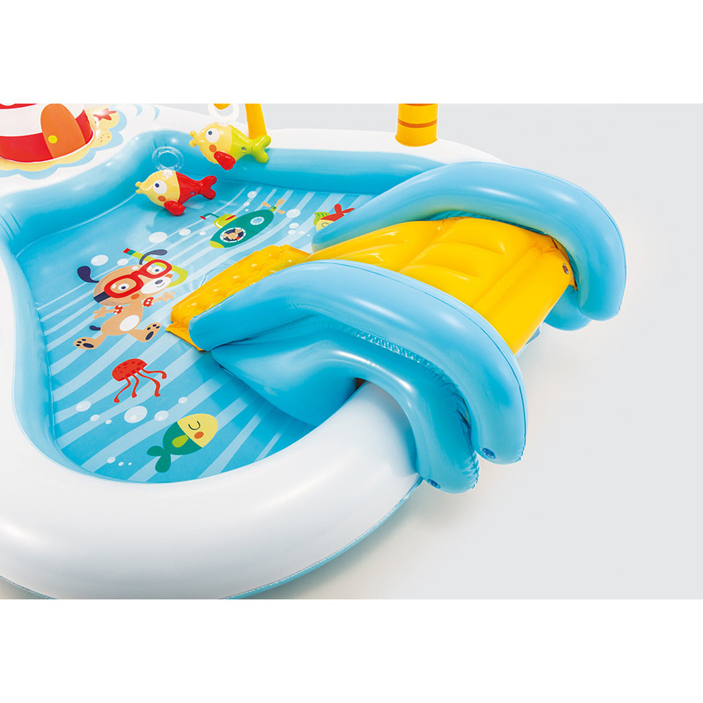 Diversión de pesca en piscina