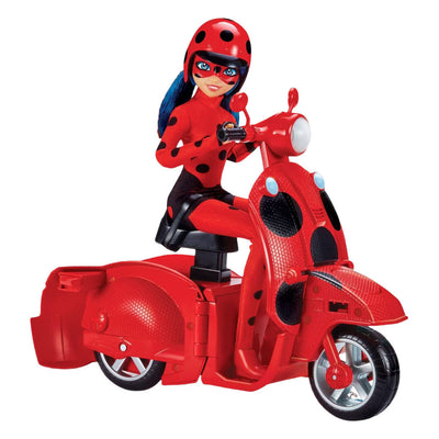 Scooter milagroso Bandai con muñeca mariquita.