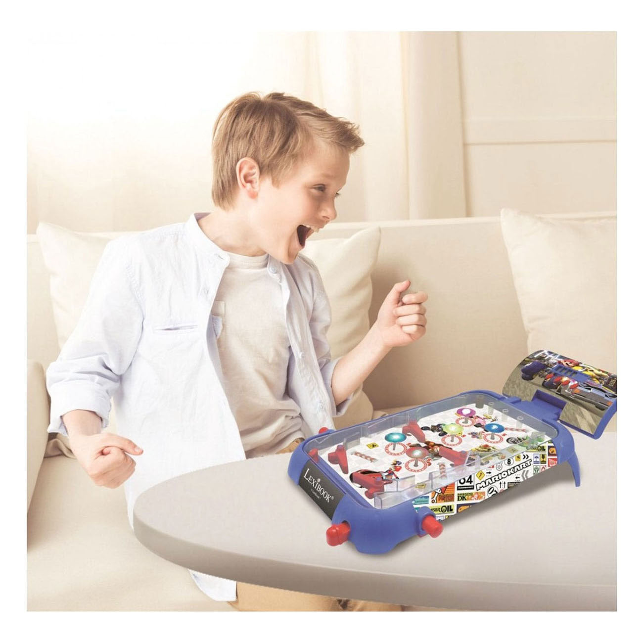 Flipper da tavolo elettronico Lexibook Mario Kart con un design fantastico, suoni, luci e punteggi digitali per giocare da solo o sfidare i tuoi amici.