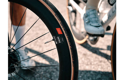 Continental Grand Prix raceband 700x25C, zwart bruin, tubeless, 25-622 ETRTO
