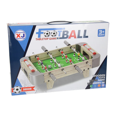 Juego de futbolín de madera.