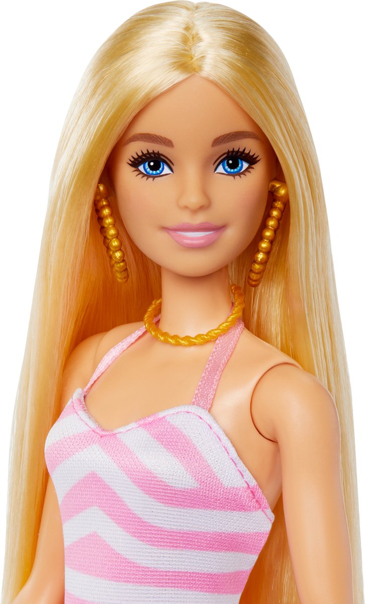 Mattel elegante muñeca