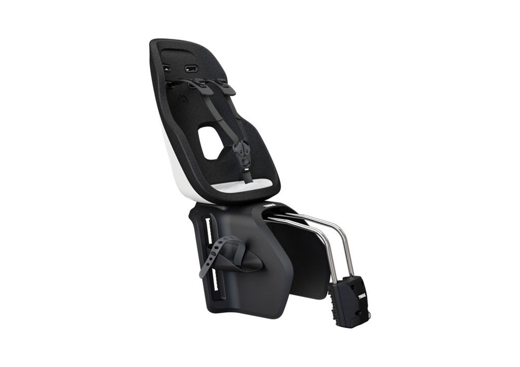 Asiento infantil Thule detrás de Yepp Nexxt 2 Maxi para confirmación de marco Blancanieves