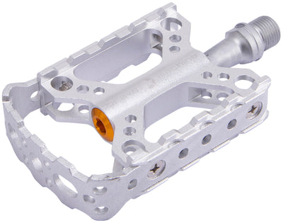 Pedal de plataforma valiente de plata