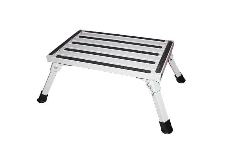 Victoria aluminum folding step