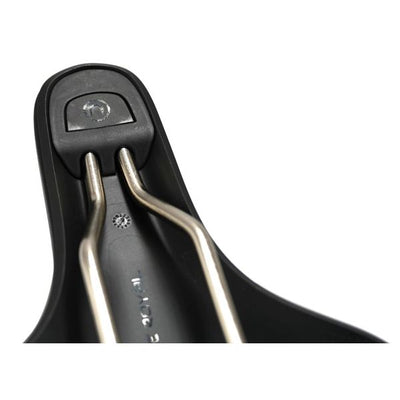 Sella Selle Royal su Athletic Black (carta)