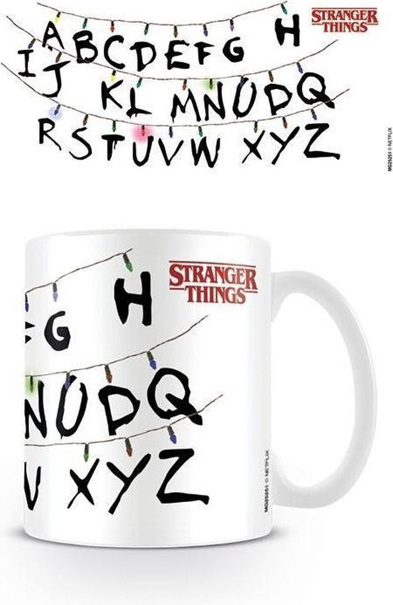 Taza sin marca sin marca Stranger Things - alfabeto -