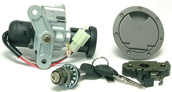 One slot set lock set with tank cover