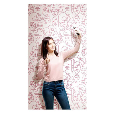 Noordwand Wallpaper Noordwand Friends Friends Line Art Faces White and Pink