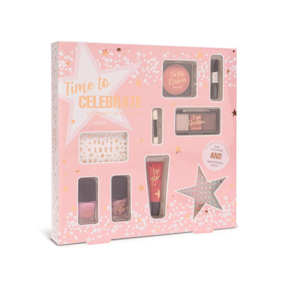 Momento informal para celebrar la caja de maquillaje.