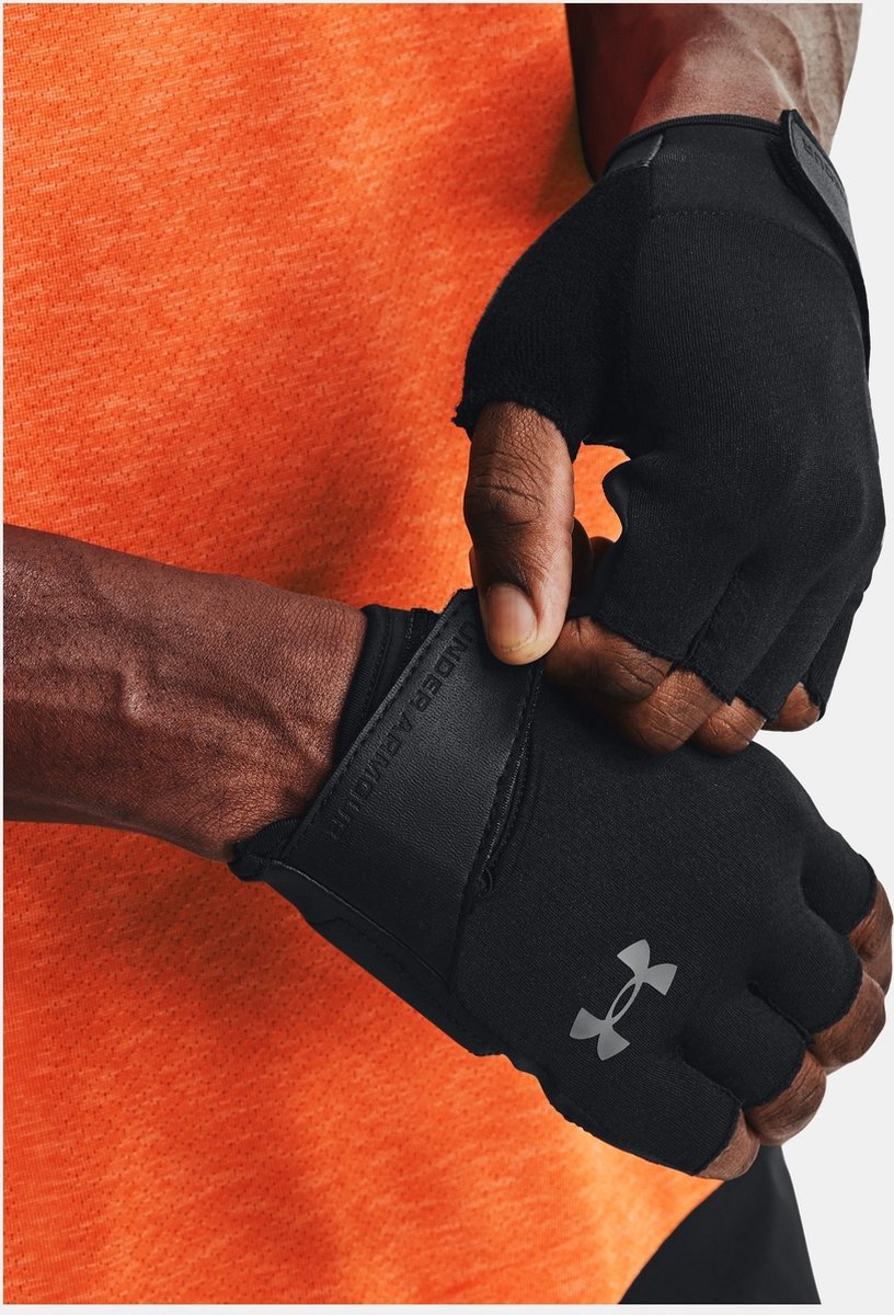 Under armor m's training gloves men's sports gloves - size m