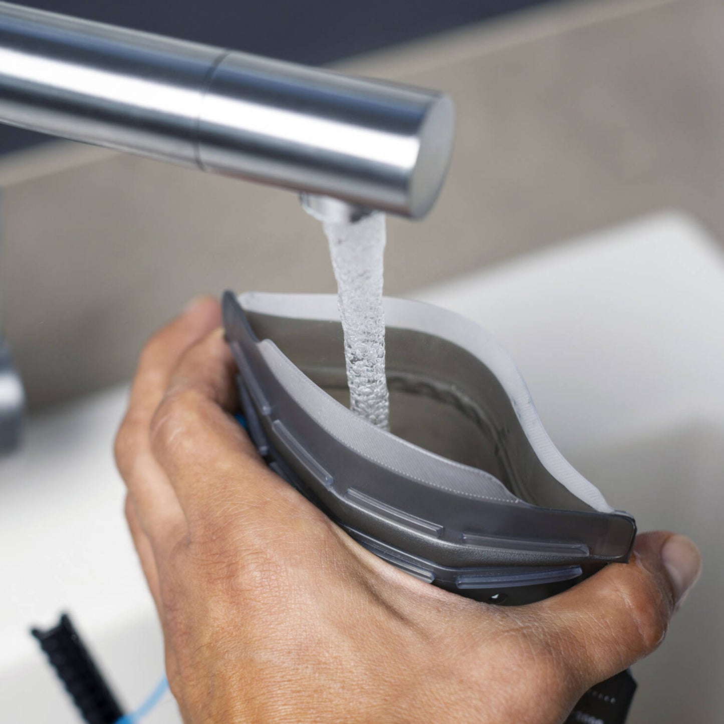 Evoc - sacca di idratazione isolata grigio carbonio 17x32 cm 2 l