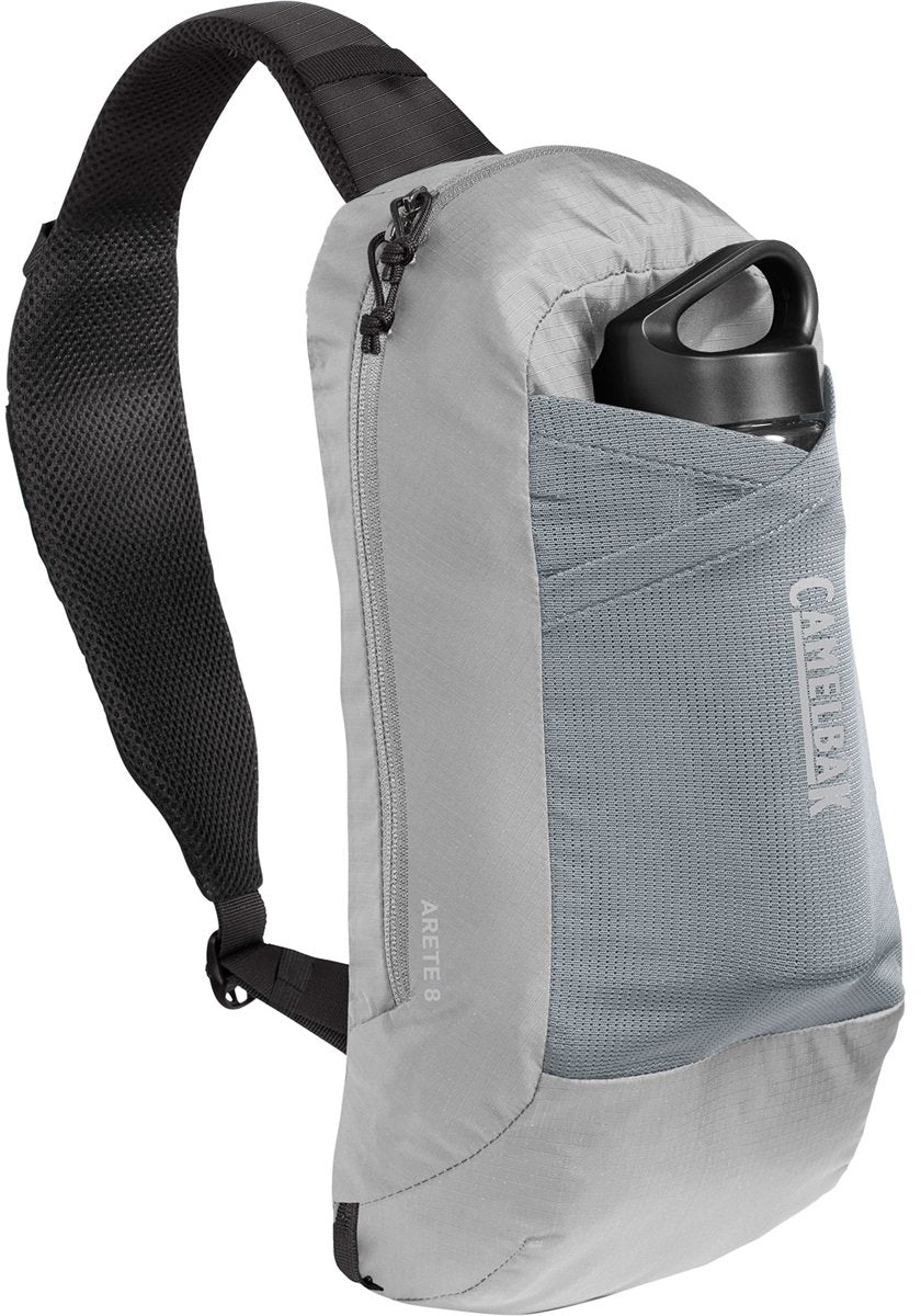 Camelbak arete sling 8 - mochila de hidratación - gris (monumento a la llovizna)