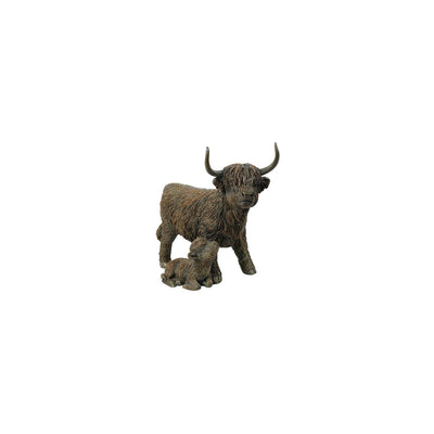 Estatua Countryfield Highlander escocés con becerro ulla polipiedra marrón 29x15,5x5,5cm