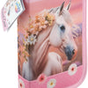 Estuche para lápices con forma de caballo lleno de Creative Craft Group - 28 piezas.
