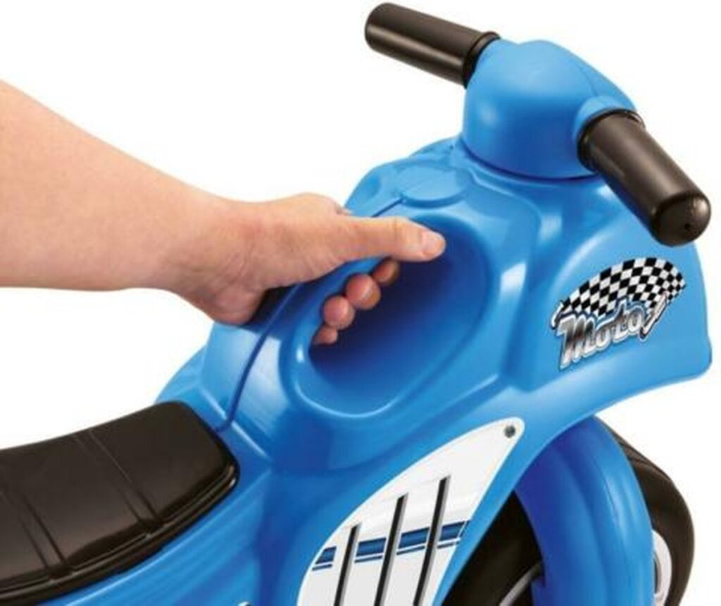 Dolu dolu mi primer motor de carrera azul