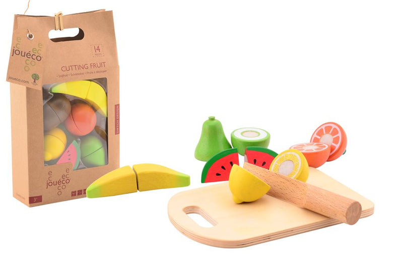 Jouéco cortó la fruta. 3+