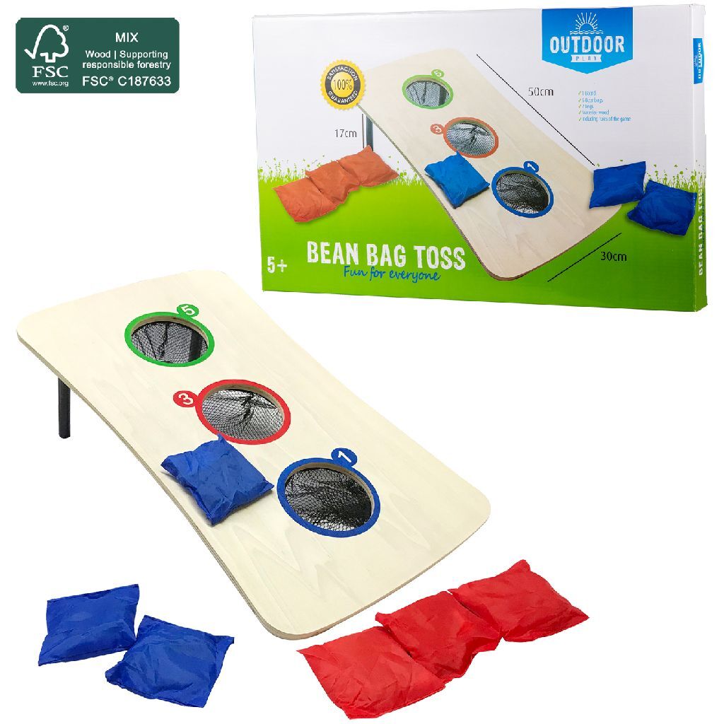 Lanzamiento de pufs para jugar al aire libre