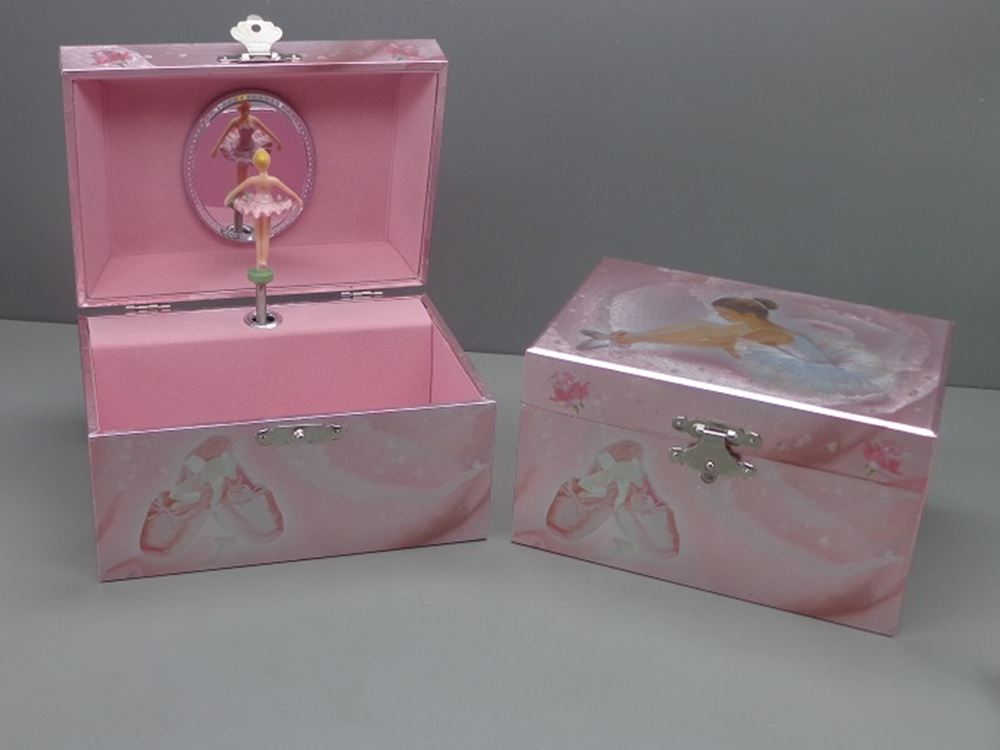 Scatola di gioielli glitterata con musica. Ballerina