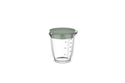 Copa de medición de vidrio 500 ml con salvia nórdica de tapa