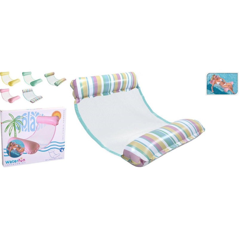 Colchoneta flotante inflable o hamaca de agua.