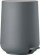 Zone denmark nova pedaalemmer - prullenbak badkamer softclose - afvalemmer klein - toilet badkamer accessoires - kunststof - 3 liter - 23,5 x 20,5 cm - grijs