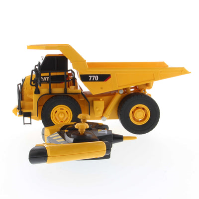 Carrera RC - Cat Mining Truck, 1:35