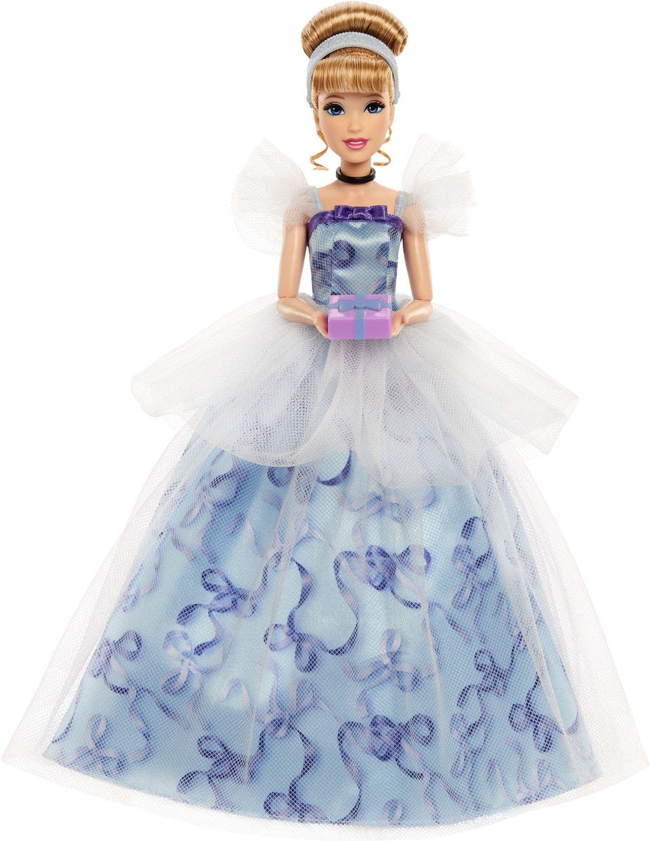 Celebración de cumpleaños de princesas de Disney muñeca Cenicienta