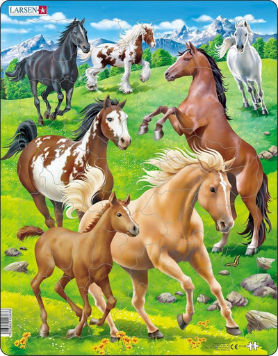 Larsen paarden in een bergweide – puzzel – dieren – paarden – educatieve legpuzzel voor kinderen – 65 stukjes – gemaakt in noorwegen – extra dikke 2,5 mm stukjes – tray met vaste rand