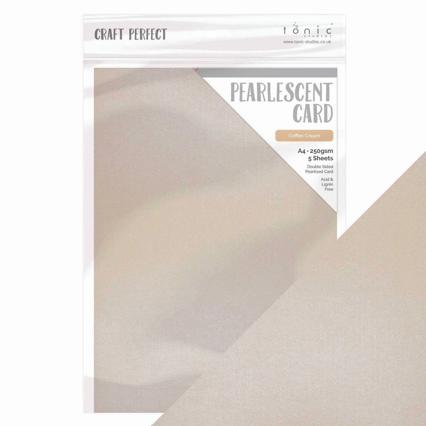 Craft Perfect di Tonic Studios Craft Perfect • cartoncino perlescente A4 250g crema al caffè 5pz