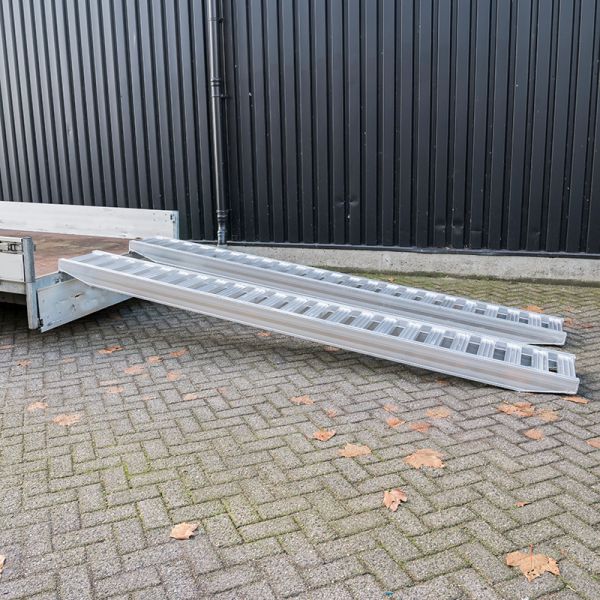 Tablero rampa pieza 350 cm 2500kg.