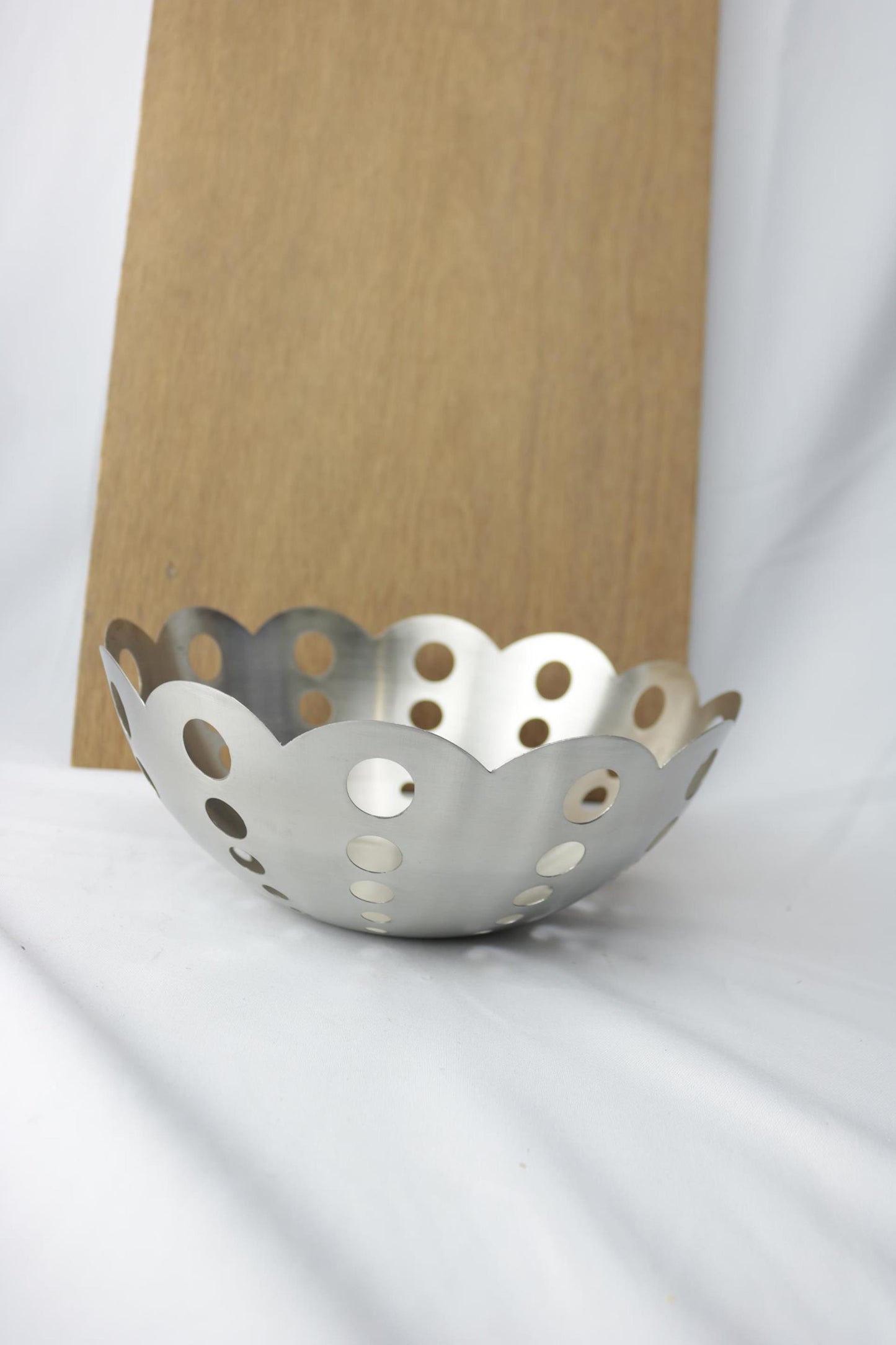 Portafrutta in acciaio inox 24x10 cm.