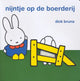 Casa central del libro Miffy en la granja