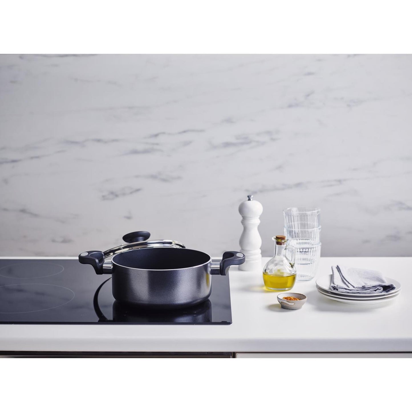 Saucpan Beka Pro Induc con tapa de vidrio de 20 cm