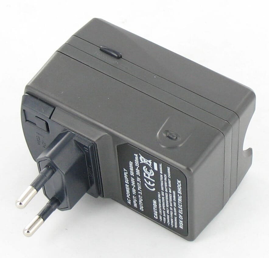Caricatore della batteria Yanec impostato per CR123, CR2