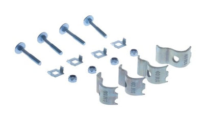 Los sujetadores establecen el mono con el equipaje de plata