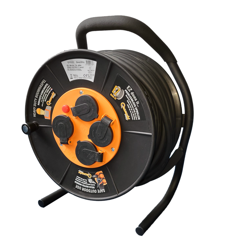 Carrete de cable Qwattpro 40mtr 3x2.5 er-300ez 4 vías