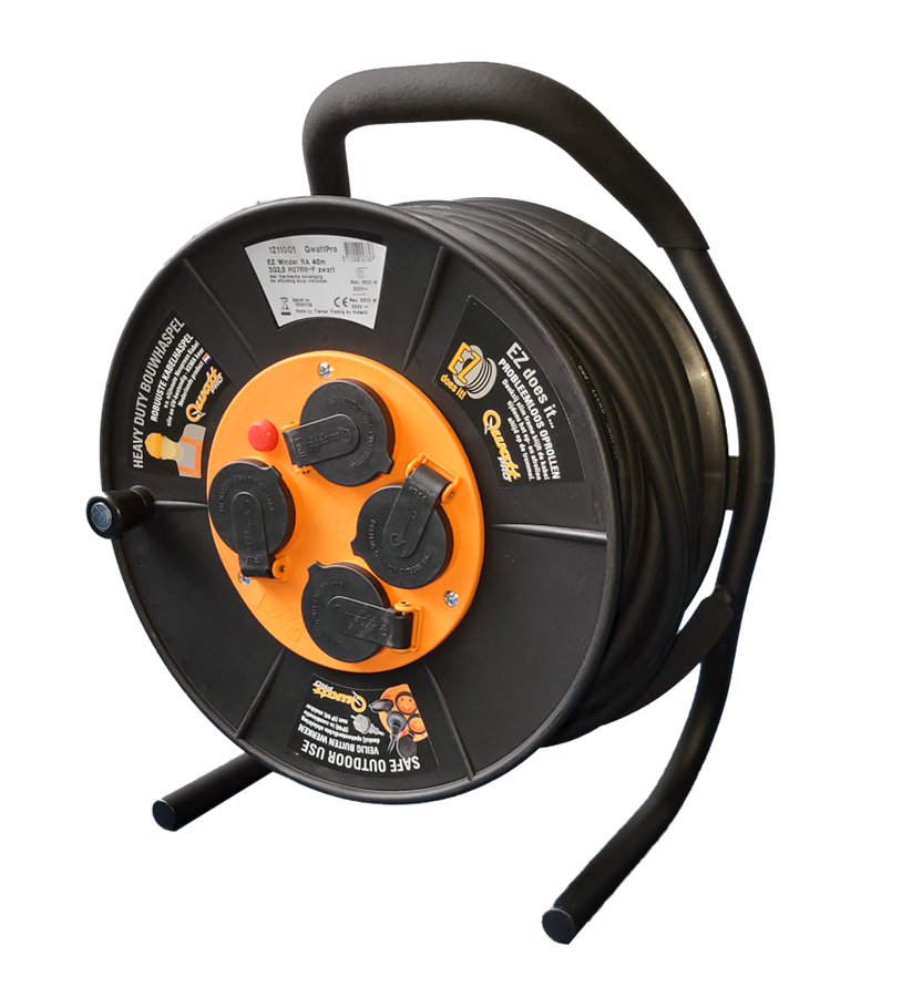 Qwattpro cable reel 50mtr 3x1.5 er-300ez 4-way