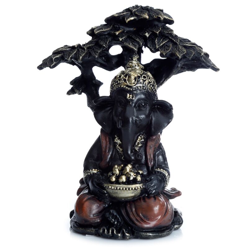Ganesh in oro nero seduto sotto l'albero
