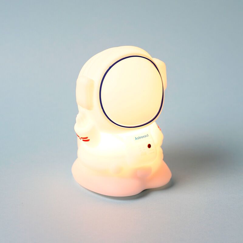 Space Cadets Astronauta Lámpara de noche LED que cambia de color