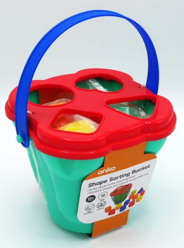 Playgo forma un secchio di stufato con 12 cubi